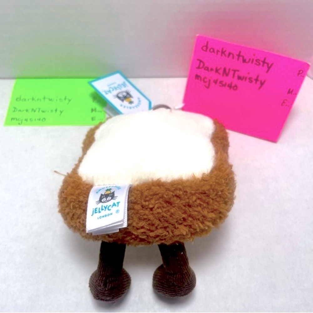 BNWT JELLYCAT AMUSEABLE TOAST BAG CHARM - Picture 8 of 11